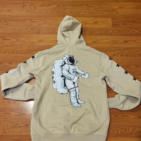 NASA Hoodie Sweatshirt Astronaut Graphic Size XS New with Tag Tan Cream H&M - Picture 2 of 11
